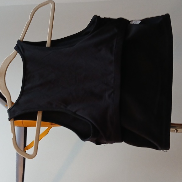 Vuori Elevation Plyo Tank Top - Picture 16 of 16